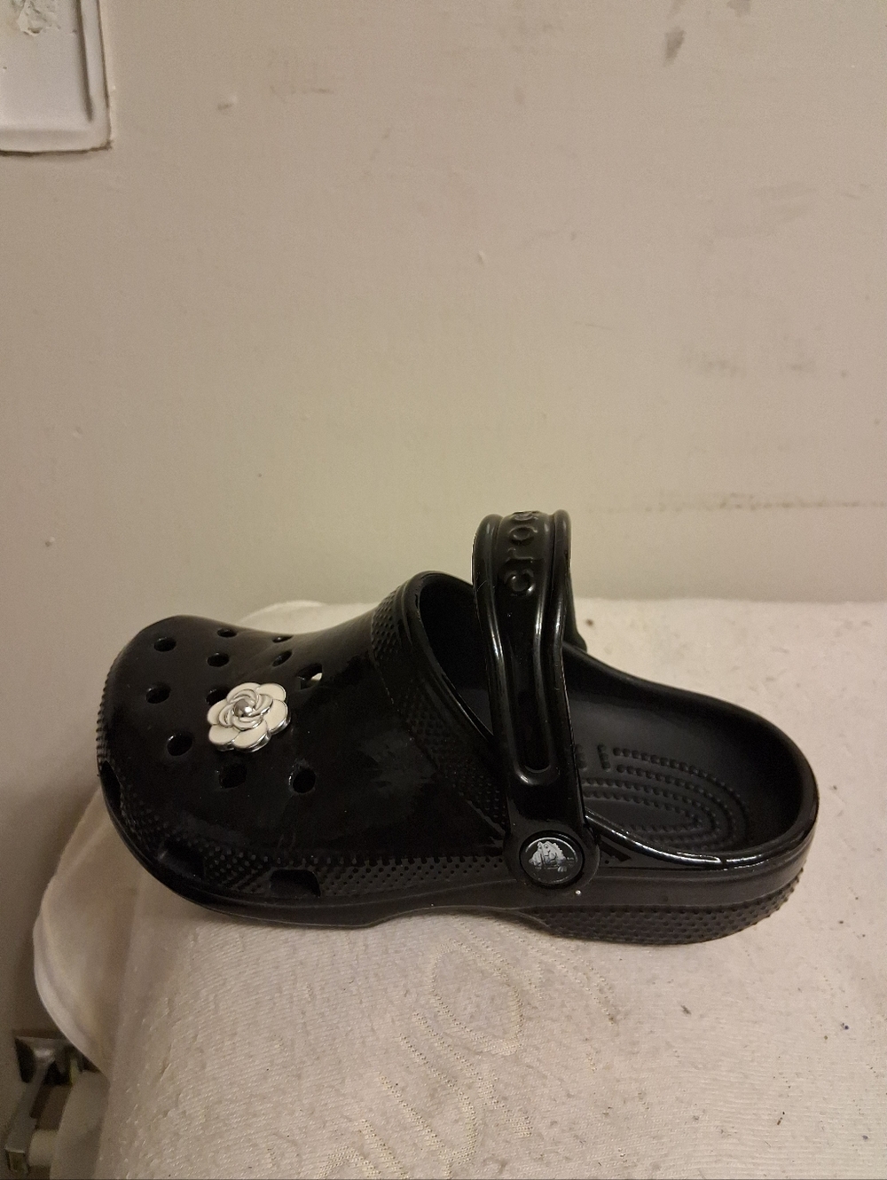 Kids Black Slip-On CROCS Clogs SizeJ1 - Picture 11 of 16